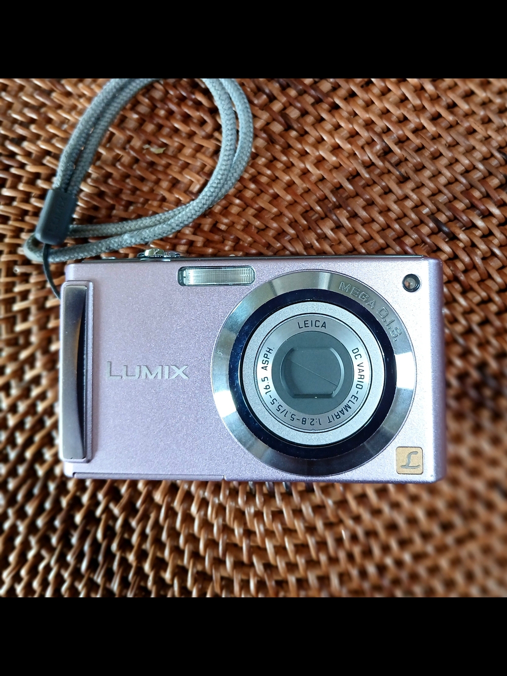 Panasonic Lumix ROSE PINK Point-and-Shoot Camera with Leica Lens